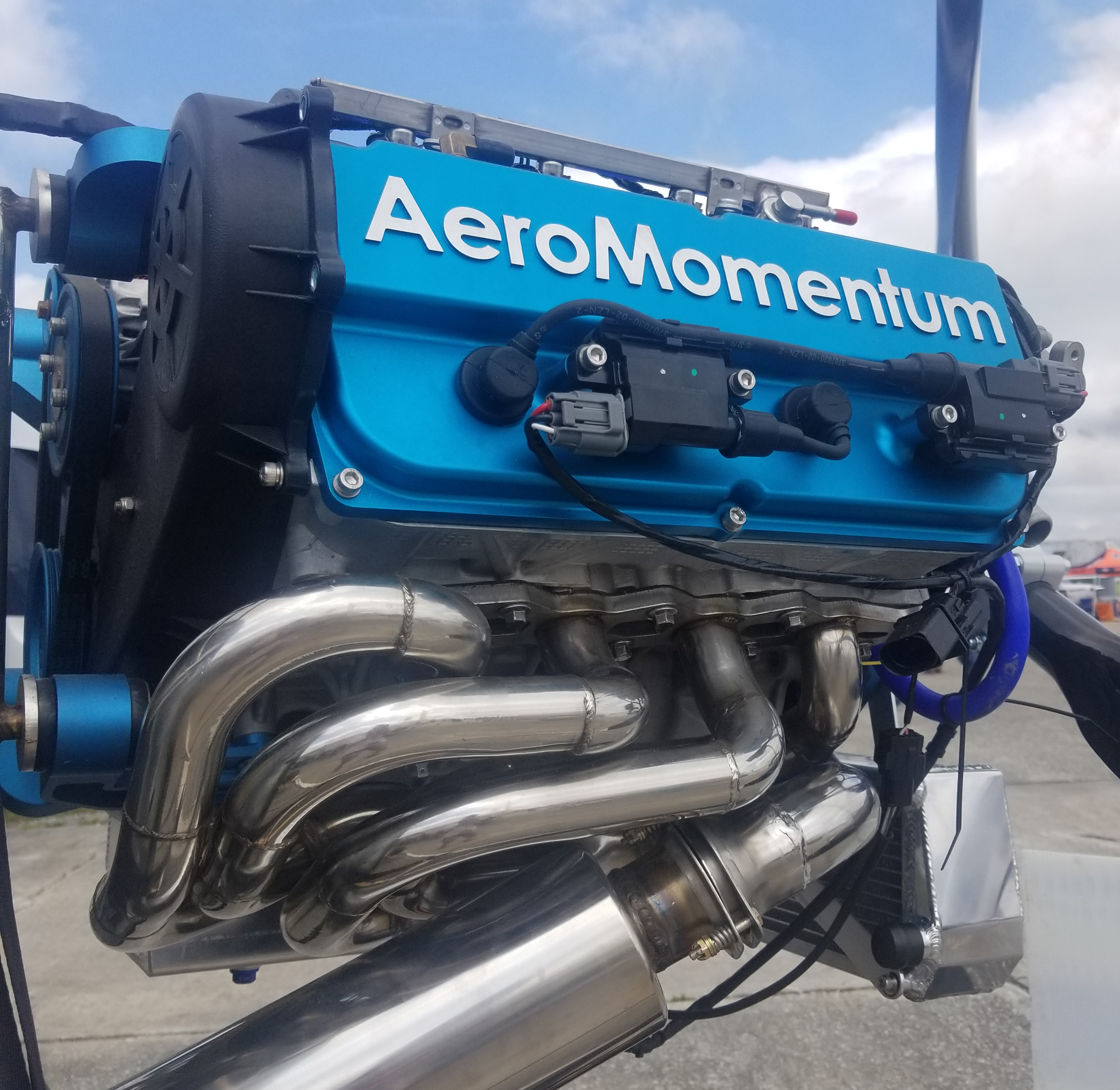Aeromomentum aircraft engine